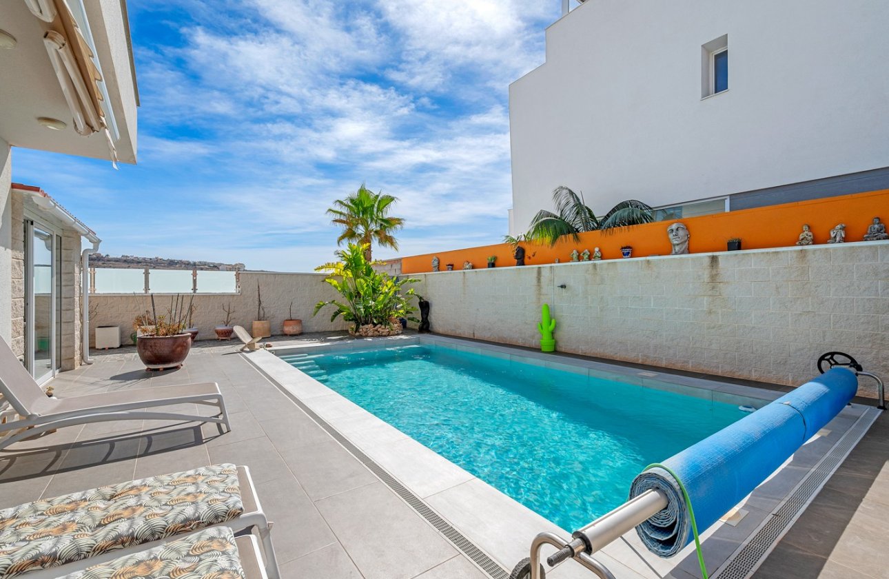 Herverkoop - Villa -
Benijofar - Costa Blanca