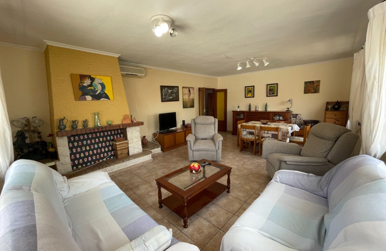 Herverkoop - Villa -
Benijofar - Costa Blanca