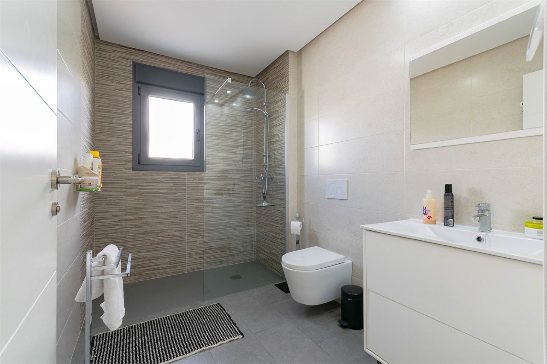 Herverkoop - Villa -
Benijofar - Costa Blanca