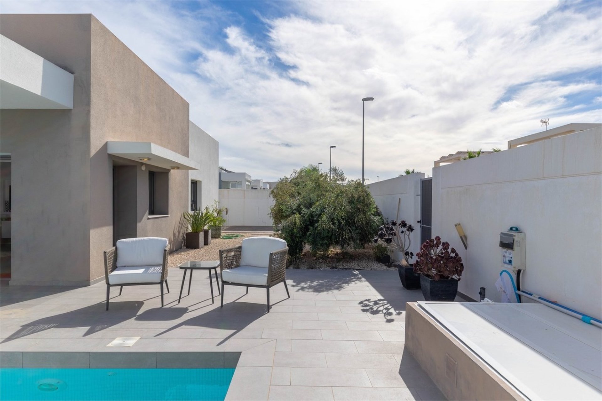 Herverkoop - Villa -
Benijofar - Costa Blanca