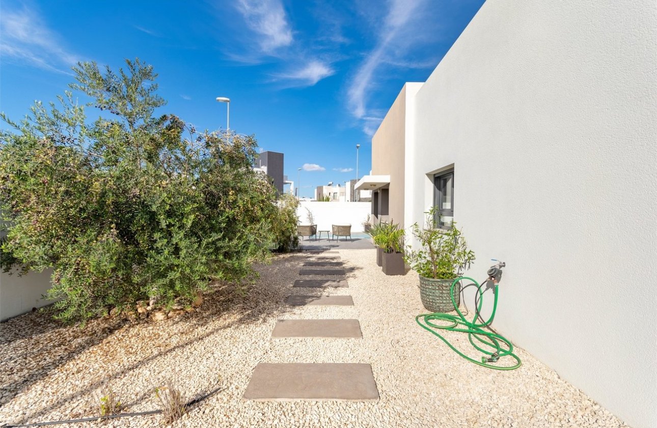 Herverkoop - Villa -
Benijofar - Costa Blanca