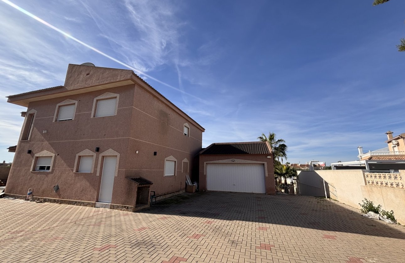 Herverkoop - Villa -
Benijofar - Costa Blanca