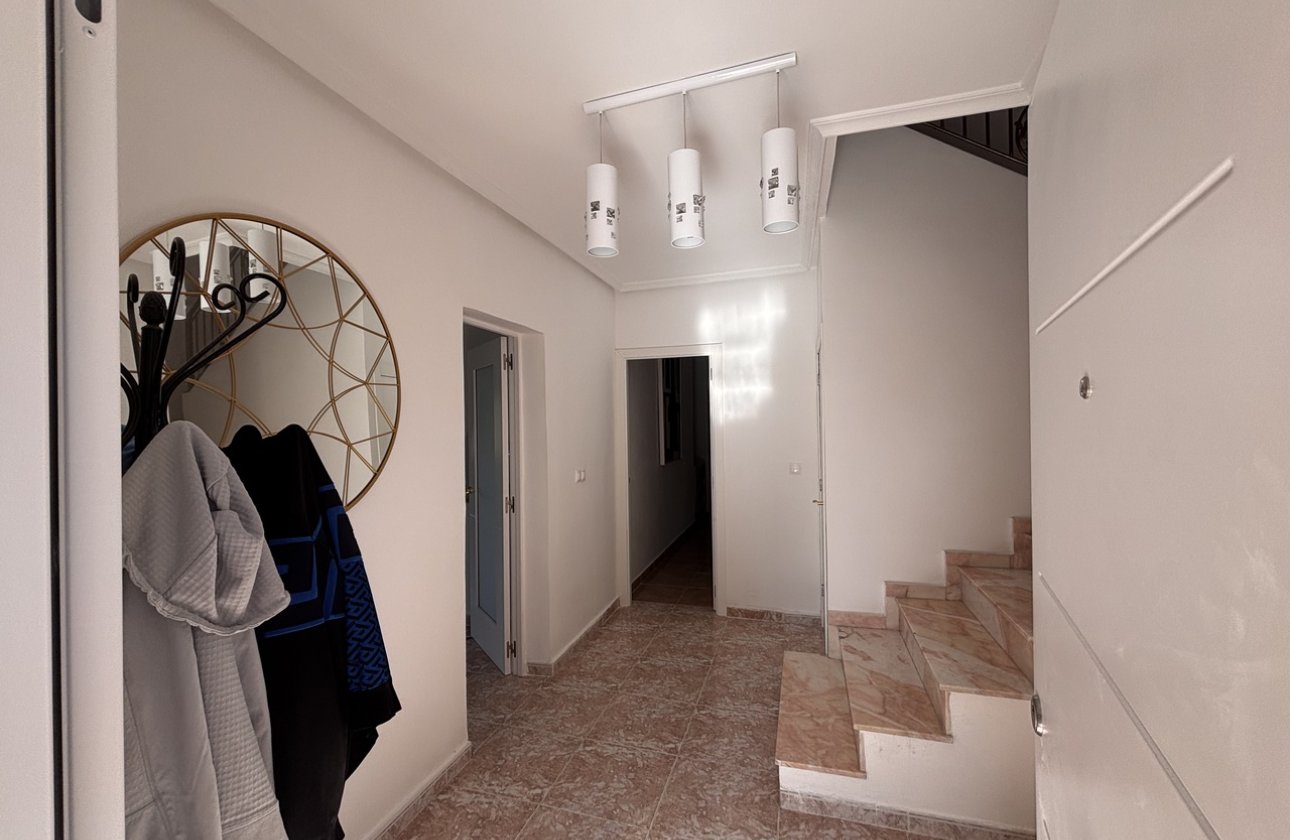 Herverkoop - Villa -
Benijofar - Costa Blanca