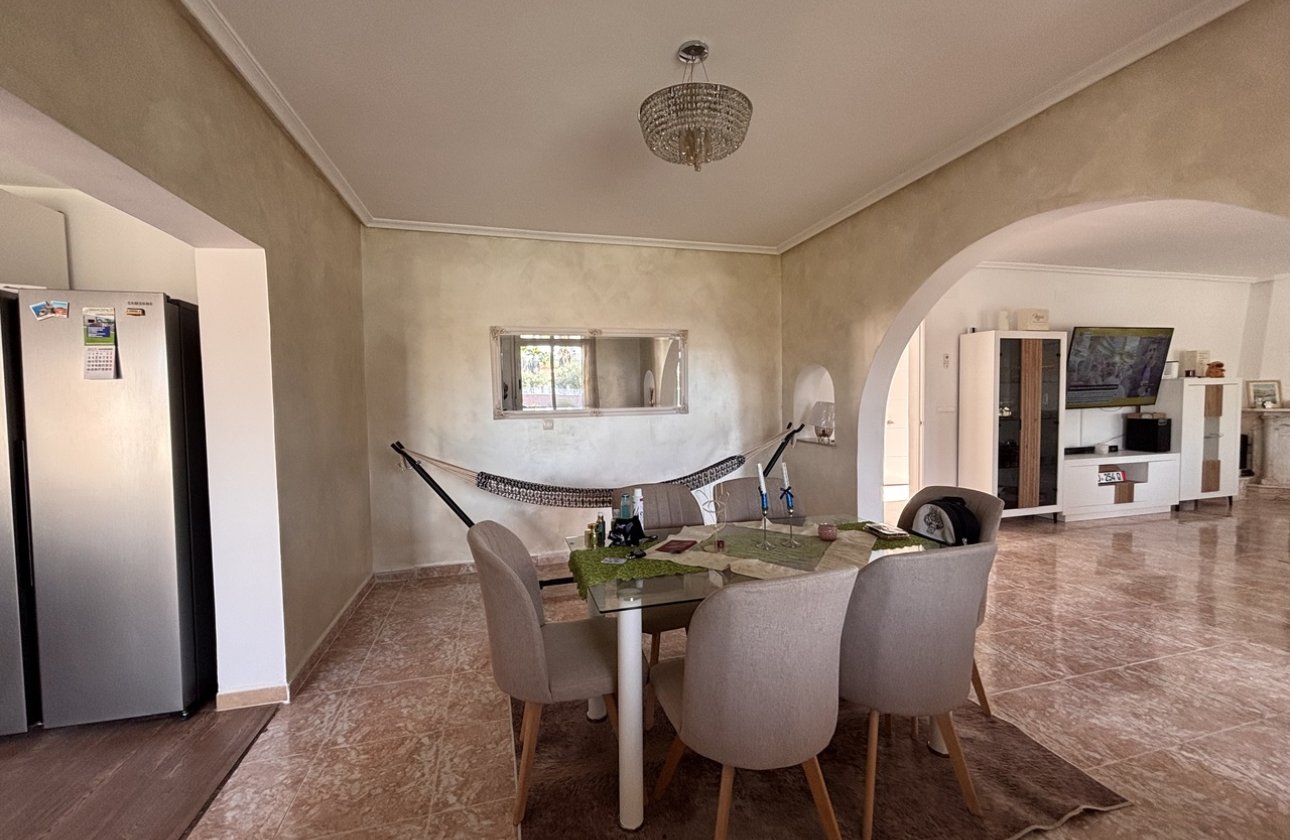 Herverkoop - Villa -
Benijofar - Costa Blanca