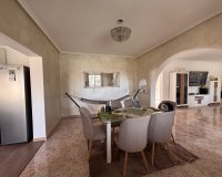 Herverkoop - Villa -
Benijofar - Costa Blanca