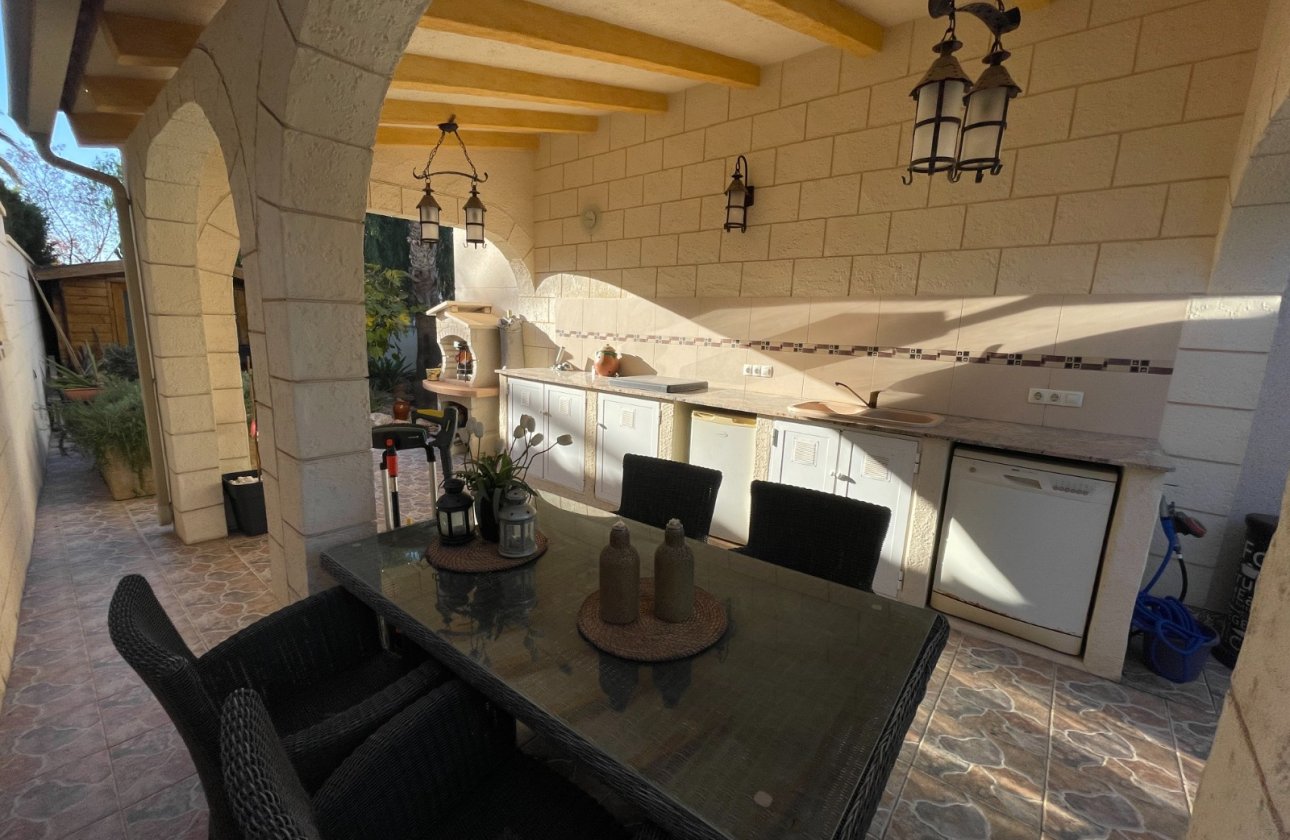 Herverkoop - Villa -
Benijofar - Costa Blanca