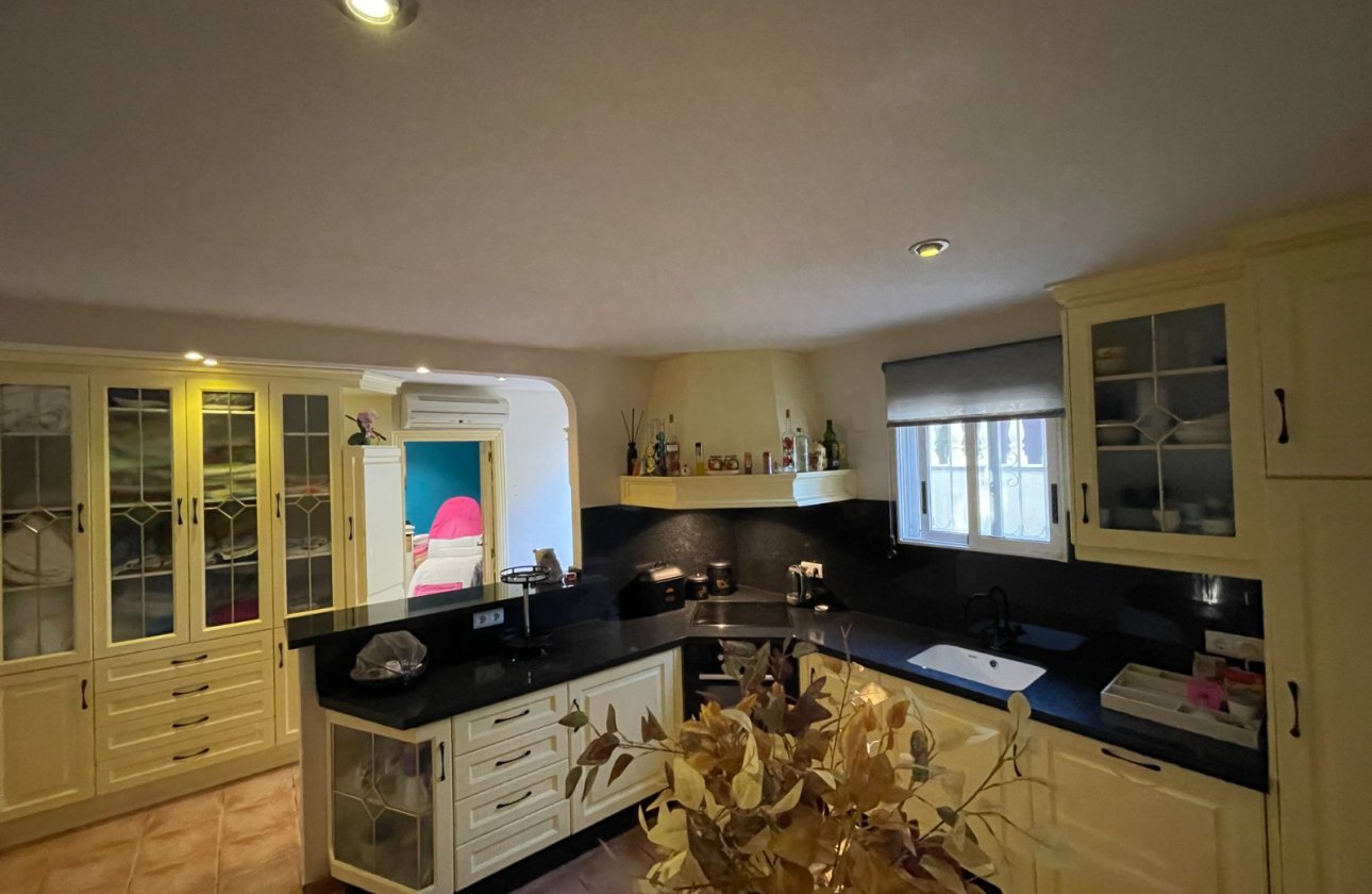 Herverkoop - Villa -
Benijofar - Costa Blanca