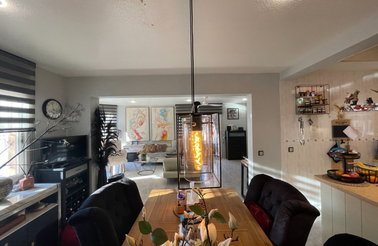 Herverkoop - Villa -
Benijofar - Costa Blanca