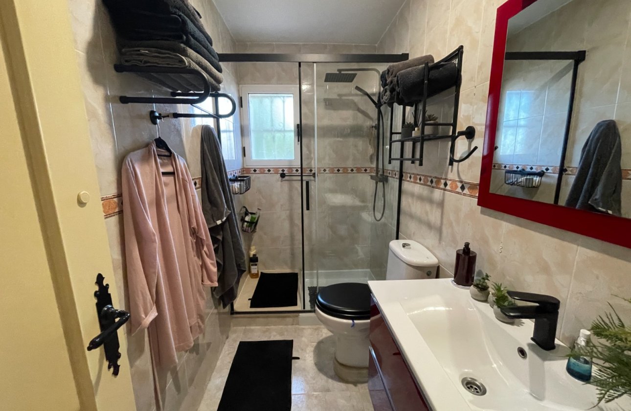 Herverkoop - Villa -
Benijofar - Costa Blanca