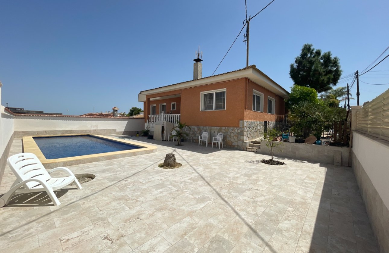 Herverkoop - Villa -
Benijofar - Costa Blanca