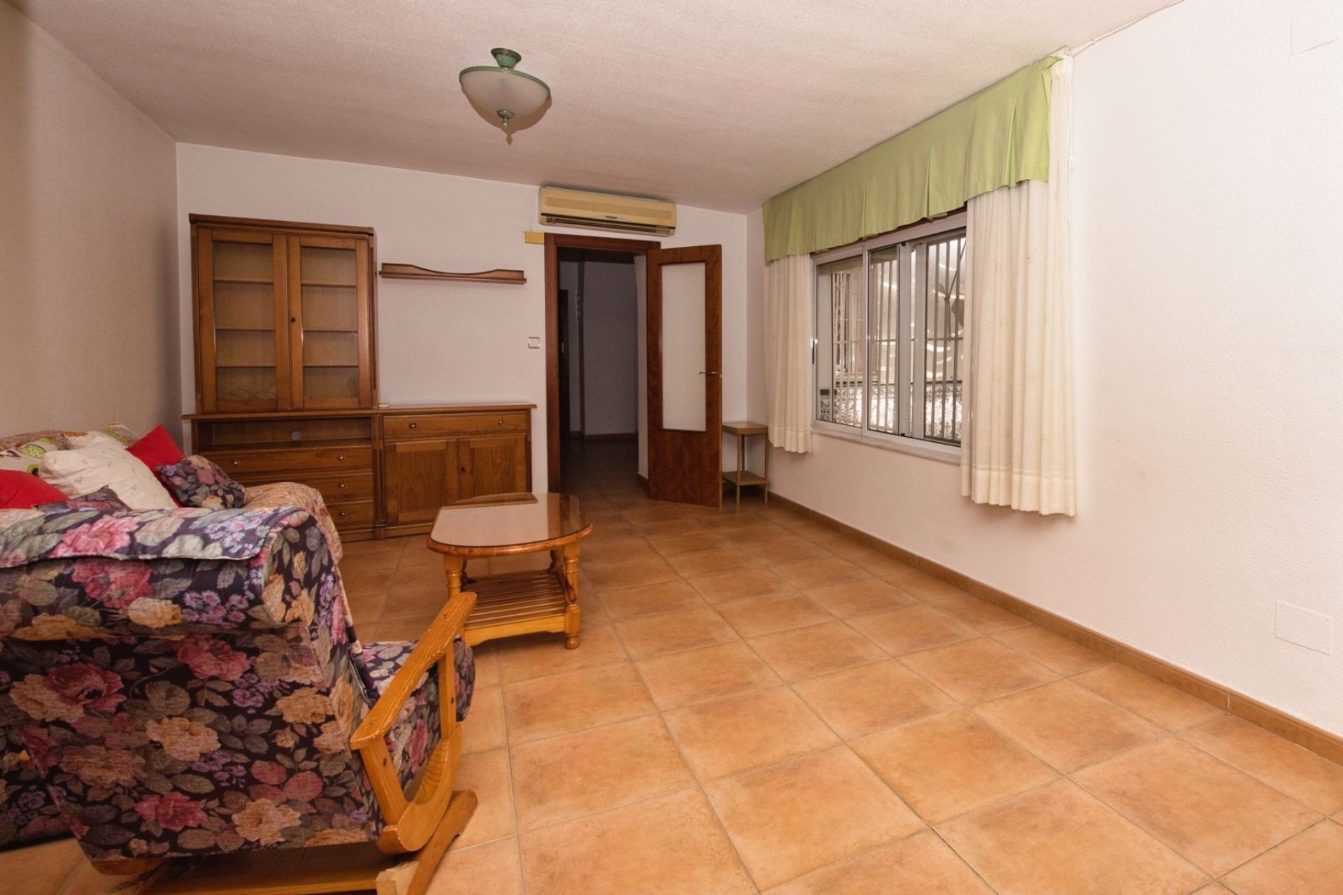 Herverkoop - Villa -
Benijofar - Costa Blanca