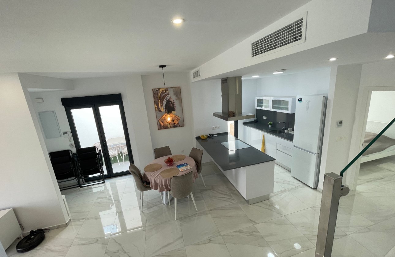 Herverkoop - Villa -
Benijofar - Costa Blanca