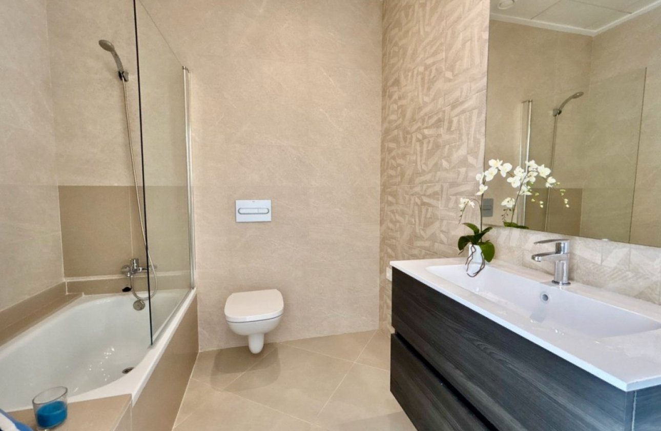 Herverkoop - Villa -
Benijofar - Costa Blanca