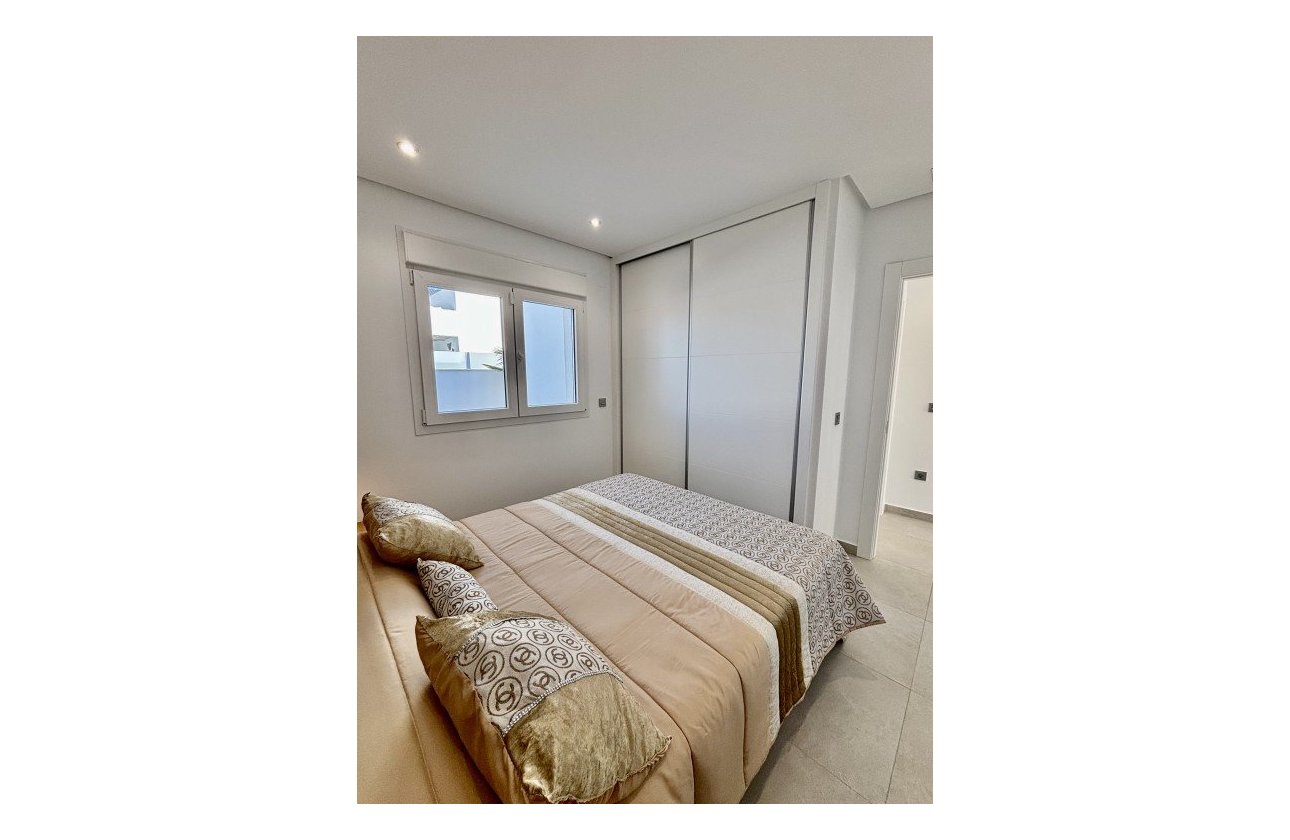 Herverkoop - Villa -
Benijofar - Costa Blanca