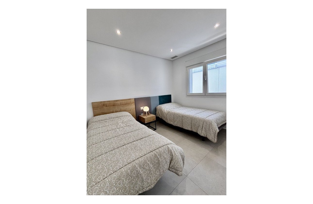 Herverkoop - Villa -
Benijofar - Costa Blanca