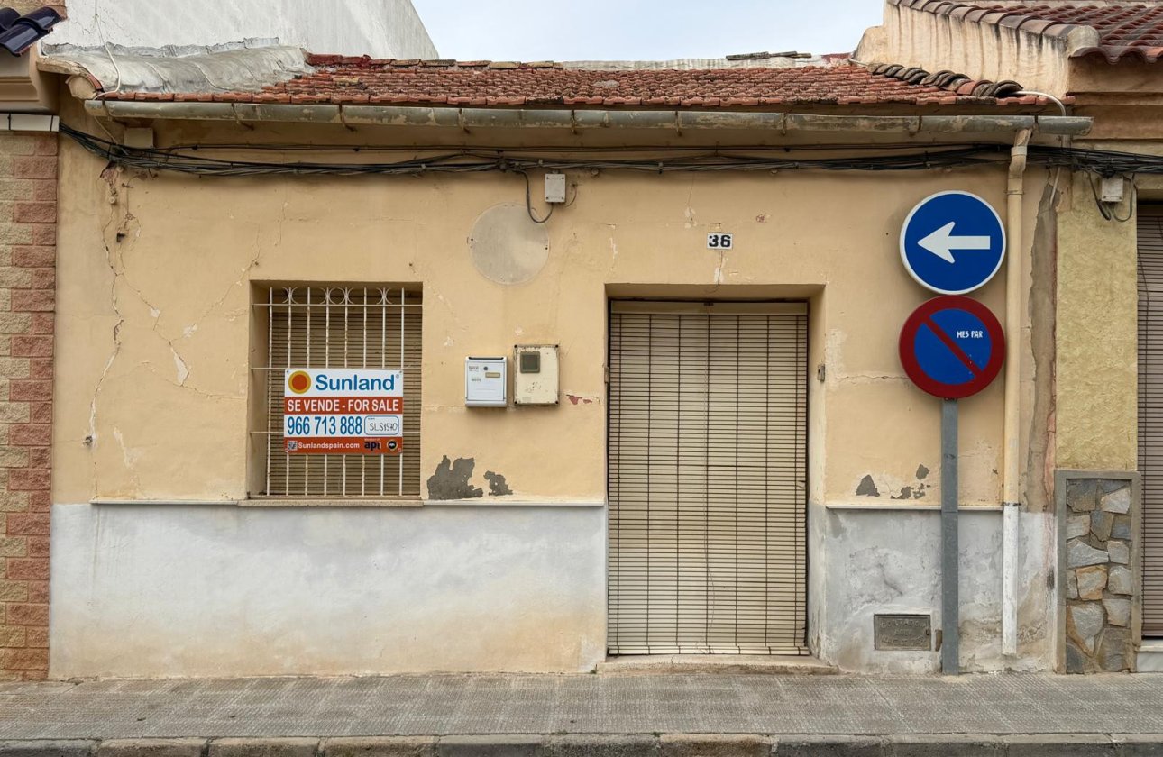 Herverkoop - Villa -
Benijofar - Costa Blanca