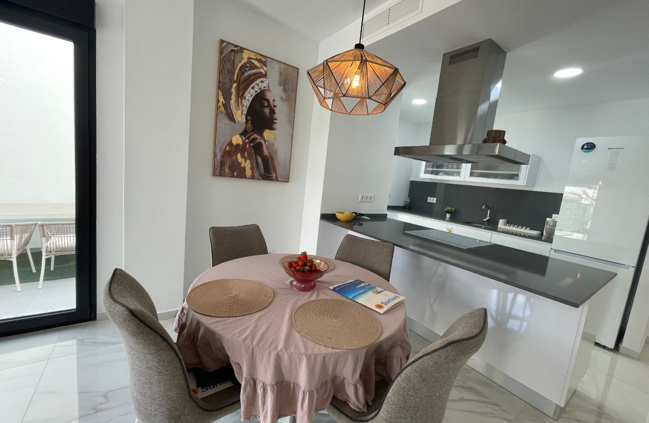 Herverkoop - Villa -
Benijofar - Costa Blanca