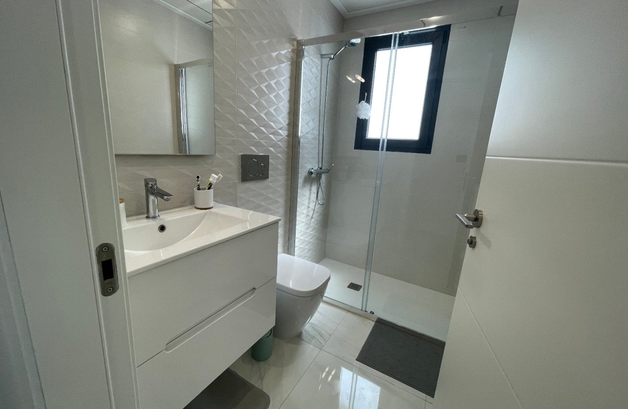 Herverkoop - Villa -
Benijofar - Costa Blanca