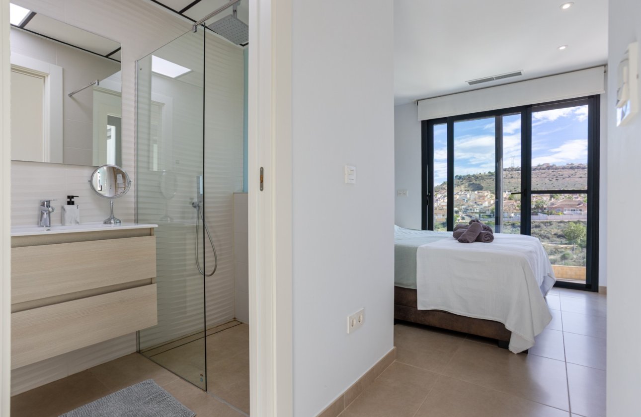 Herverkoop - Villa -
Benijofar - Costa Blanca