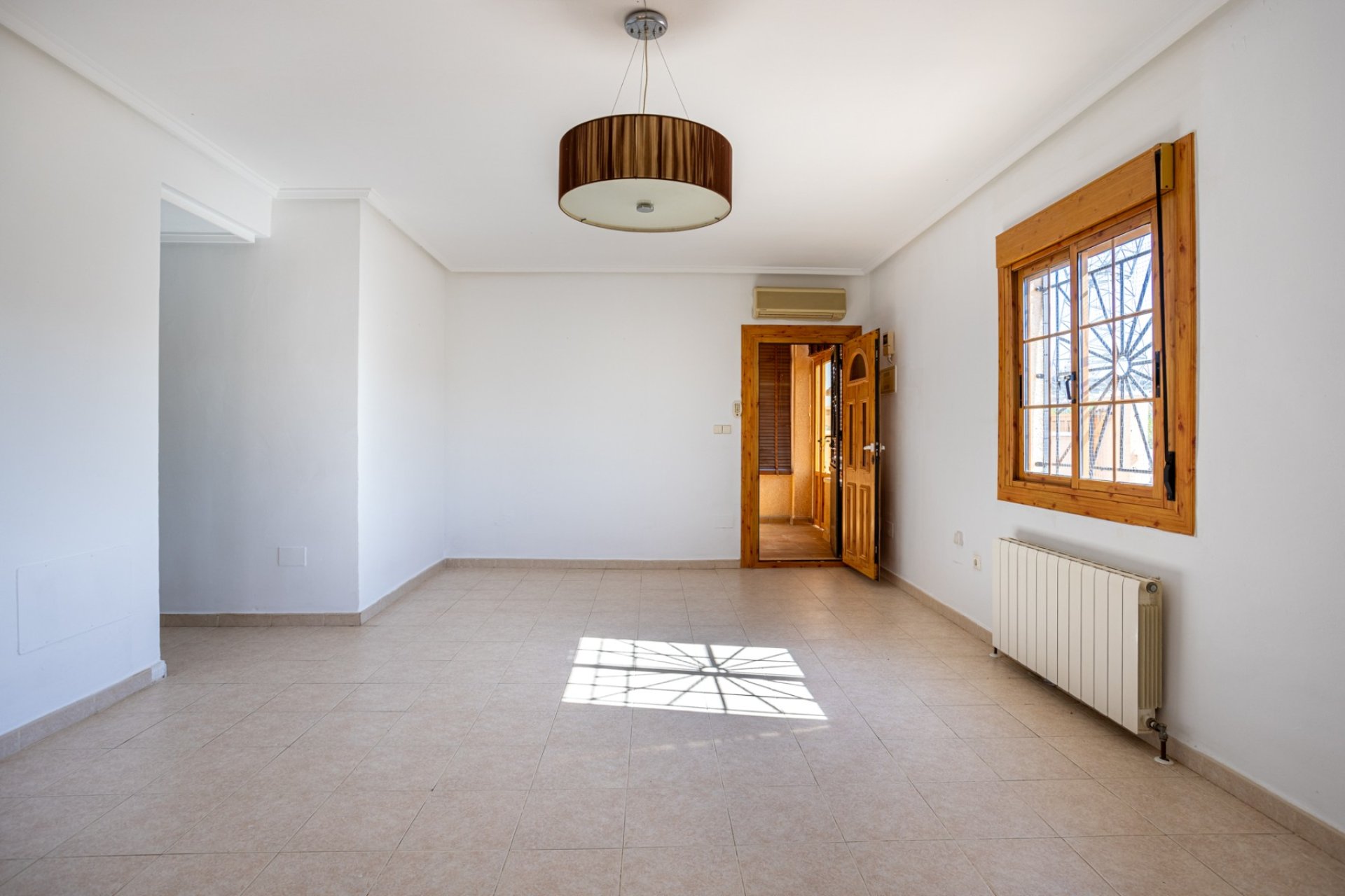 Herverkoop - Villa -
Benijofar - Costa Blanca