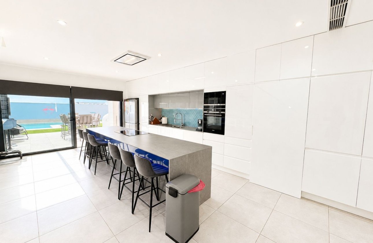 Herverkoop - Villa -
Benijofar - Costa Blanca