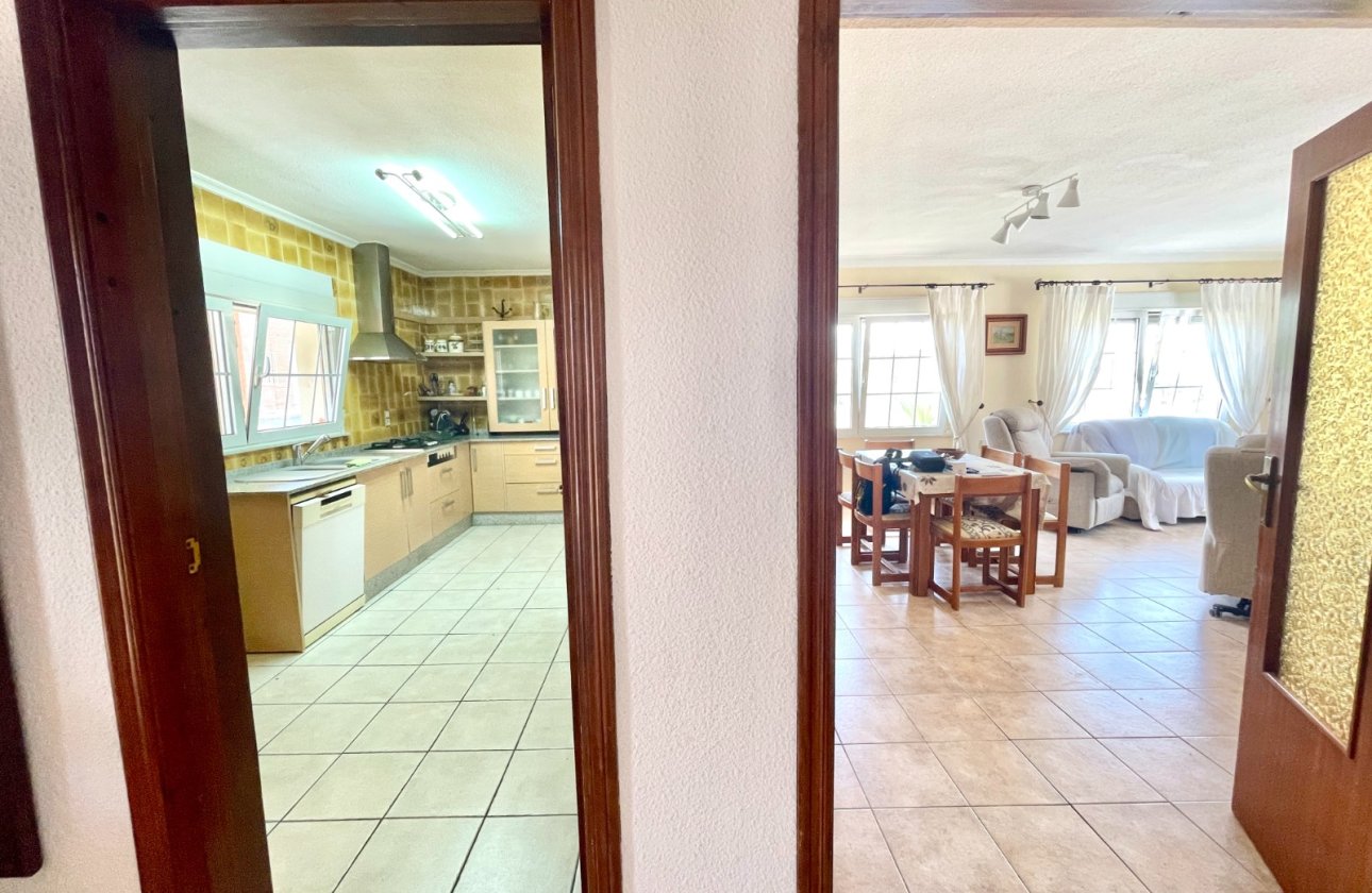 Herverkoop - Villa -
Benijofar - Costa Blanca