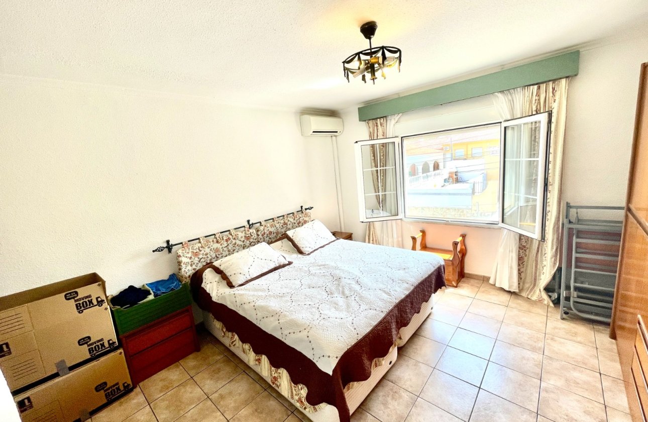 Herverkoop - Villa -
Benijofar - Costa Blanca