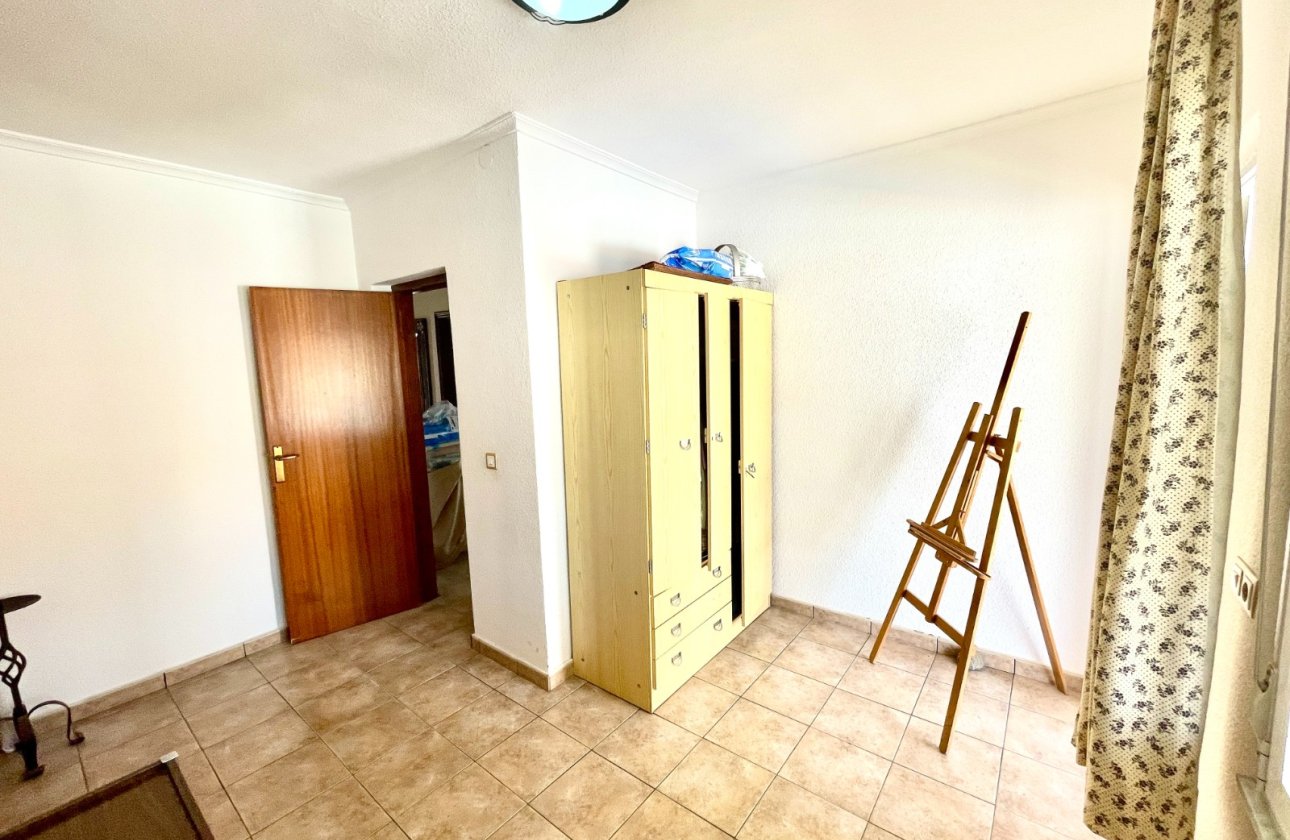 Herverkoop - Villa -
Benijofar - Costa Blanca