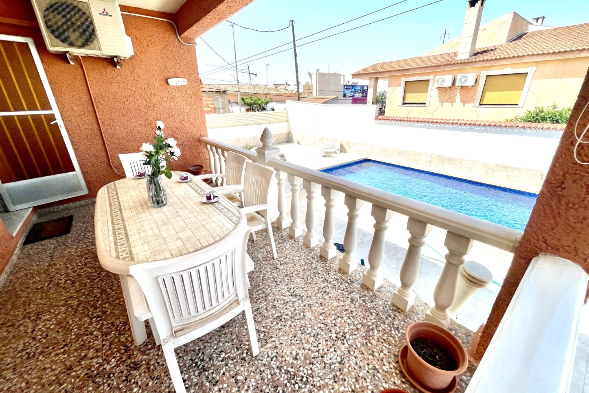Herverkoop - Villa -
Benijofar - Costa Blanca