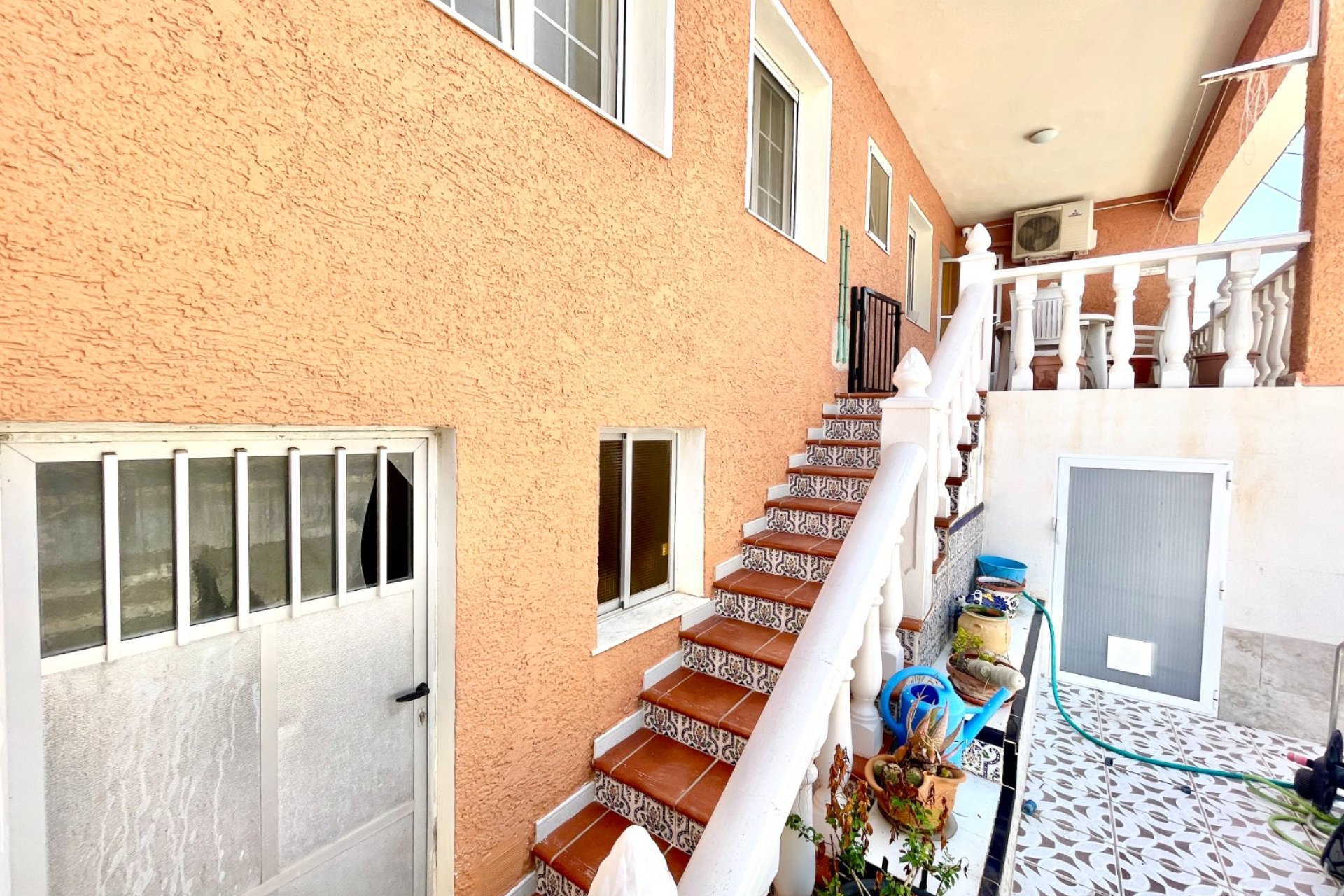 Herverkoop - Villa -
Benijofar - Costa Blanca