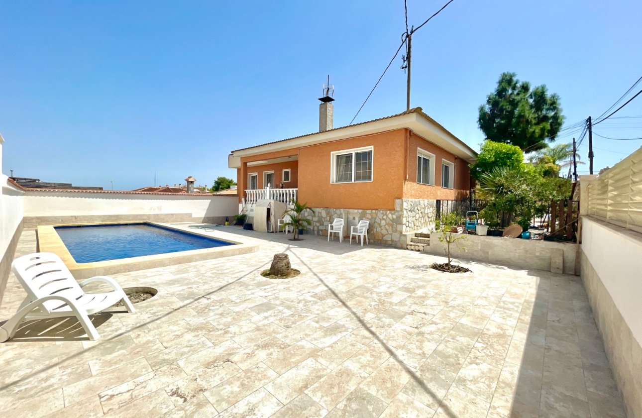 Herverkoop - Villa -
Benijofar - Costa Blanca