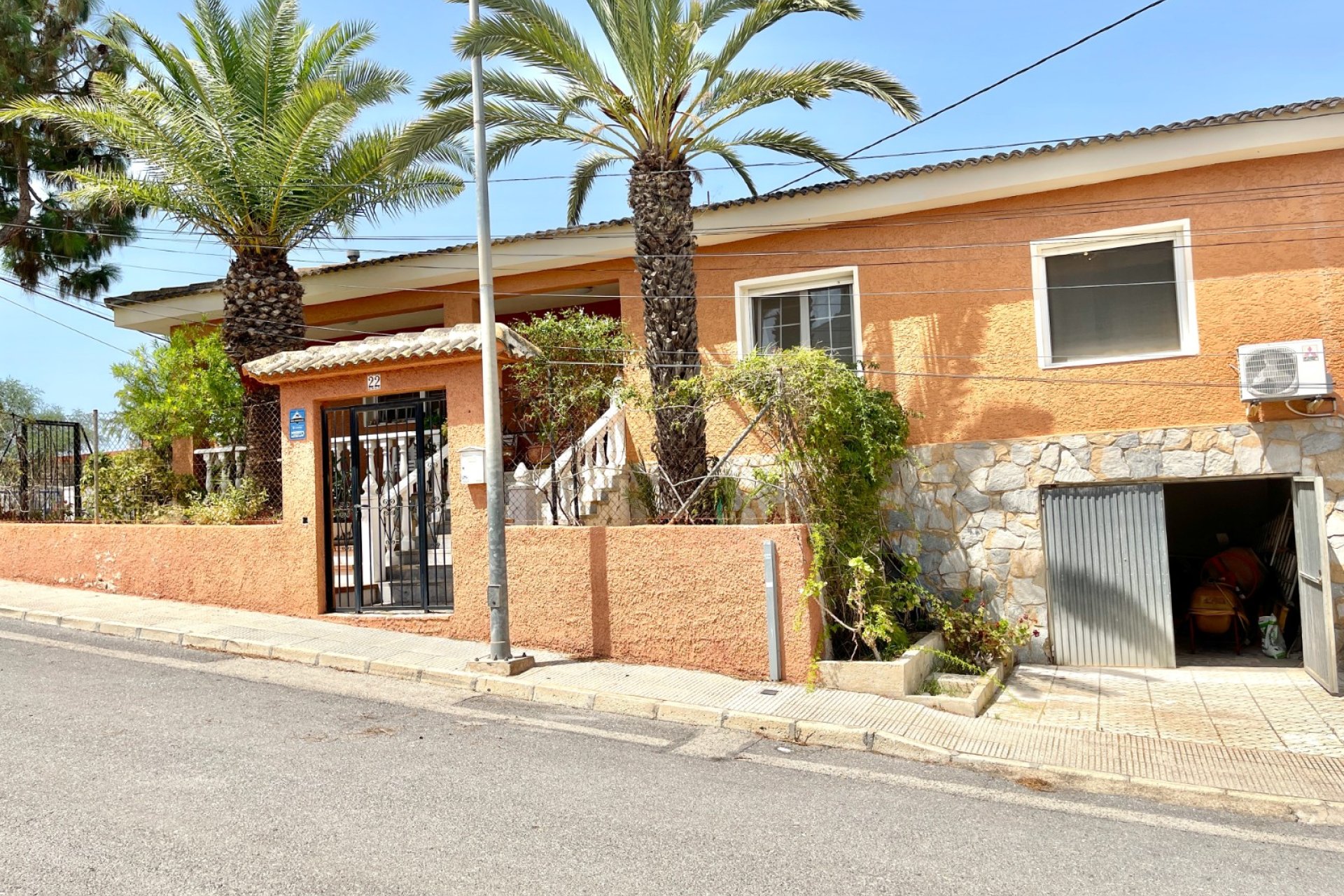 Herverkoop - Villa -
Benijofar - Costa Blanca