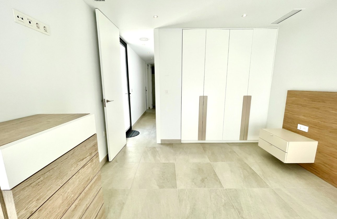 Herverkoop - Villa -
Benijofar - Costa Blanca