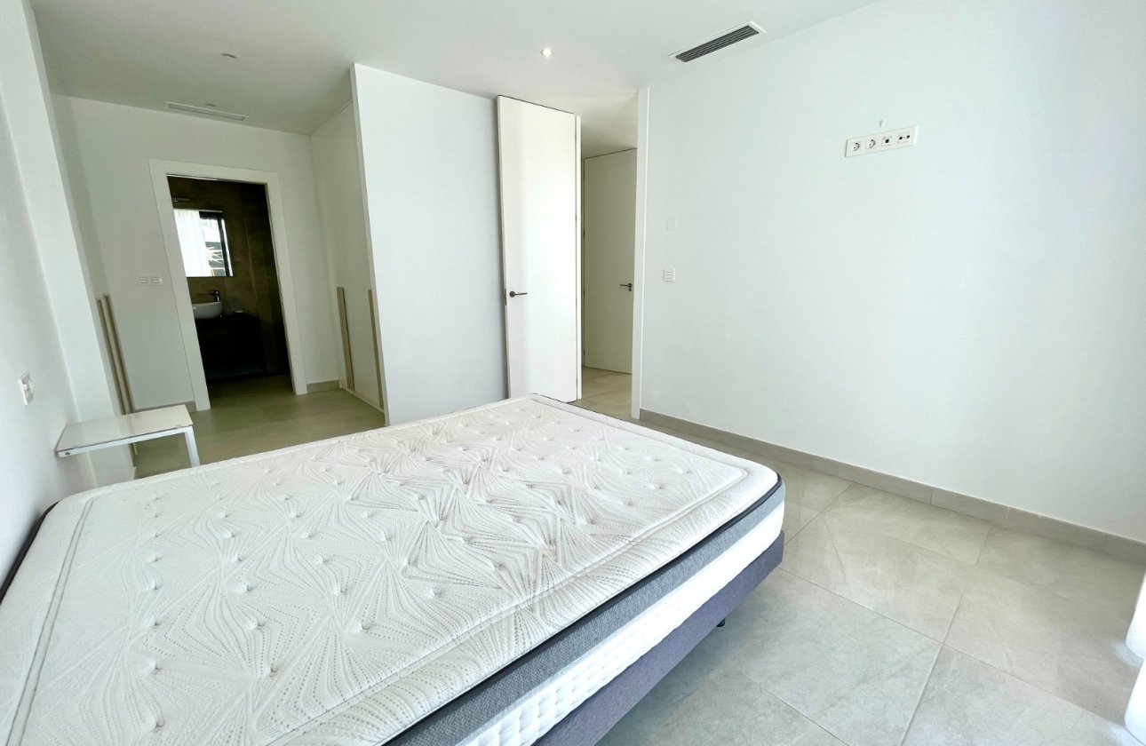 Herverkoop - Villa -
Benijofar - Costa Blanca