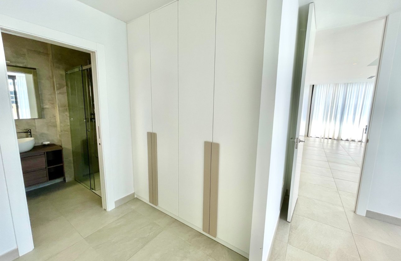 Herverkoop - Villa -
Benijofar - Costa Blanca