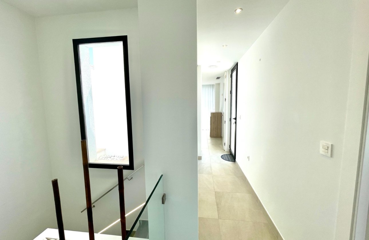 Herverkoop - Villa -
Benijofar - Costa Blanca