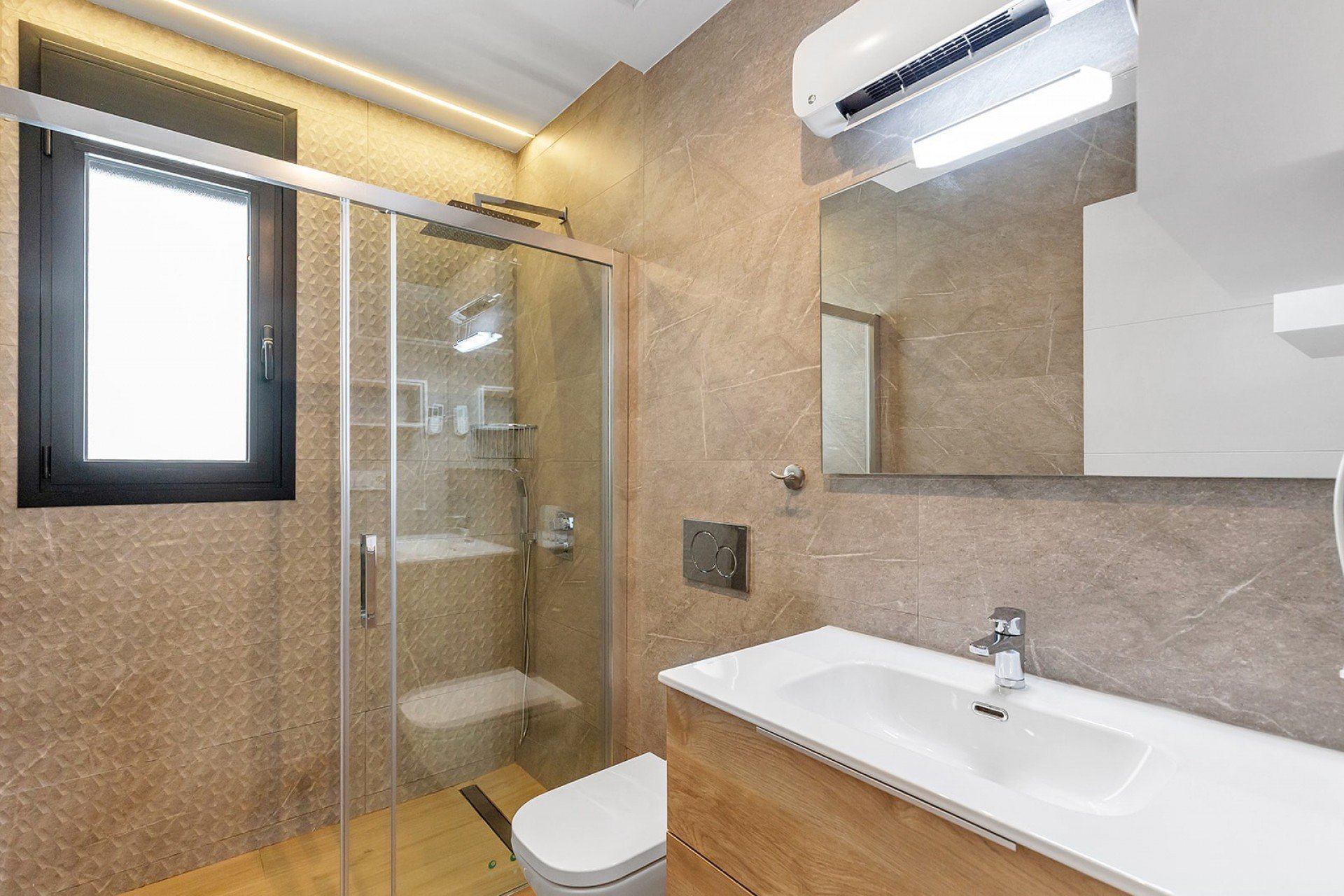 Herverkoop - Villa -
Benijofar - Costa Blanca