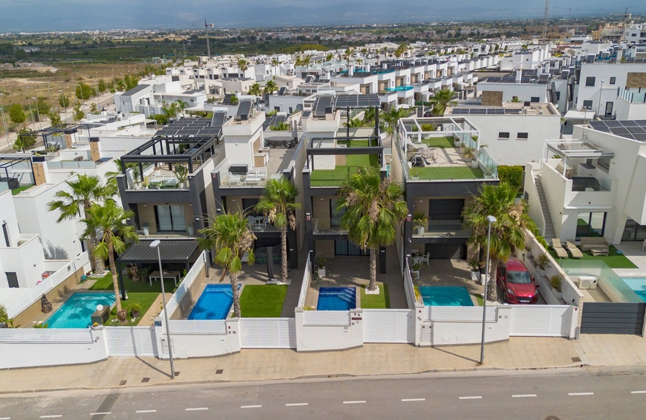 Herverkoop - Villa -
Benijofar - Costa Blanca