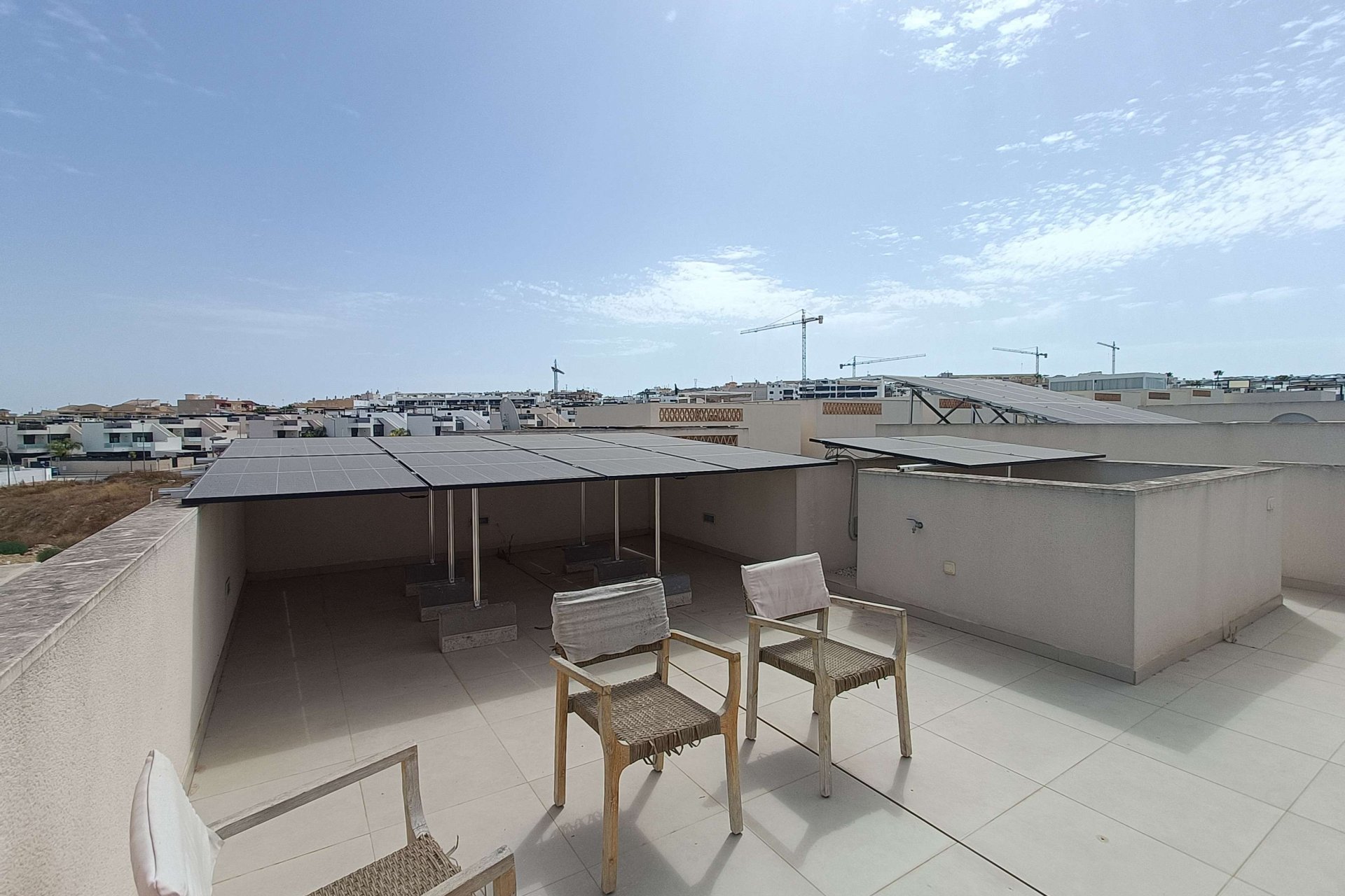 Herverkoop - Villa -
Benijofar - Costa Blanca