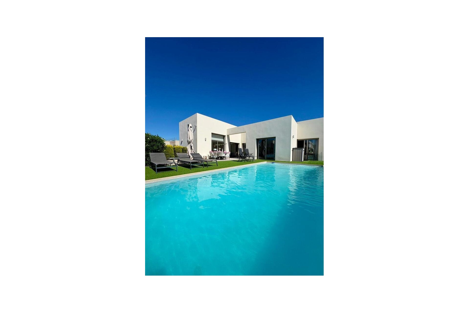 Herverkoop - Villa -
Benijofar - Costa Blanca