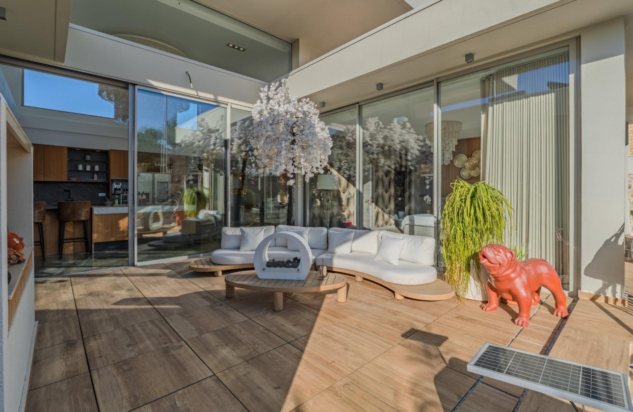 Herverkoop - Villa -
Benijofar - Costa Blanca