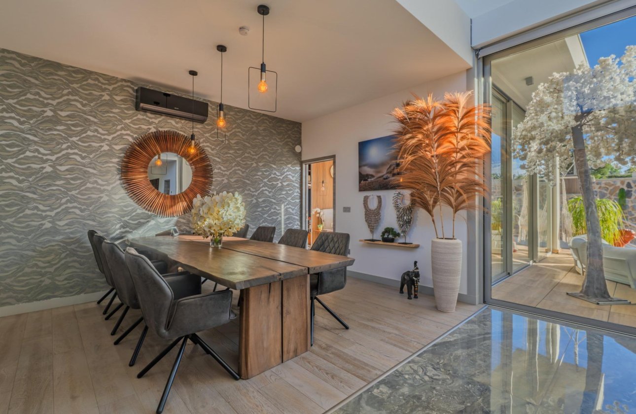Herverkoop - Villa -
Benijofar - Costa Blanca
