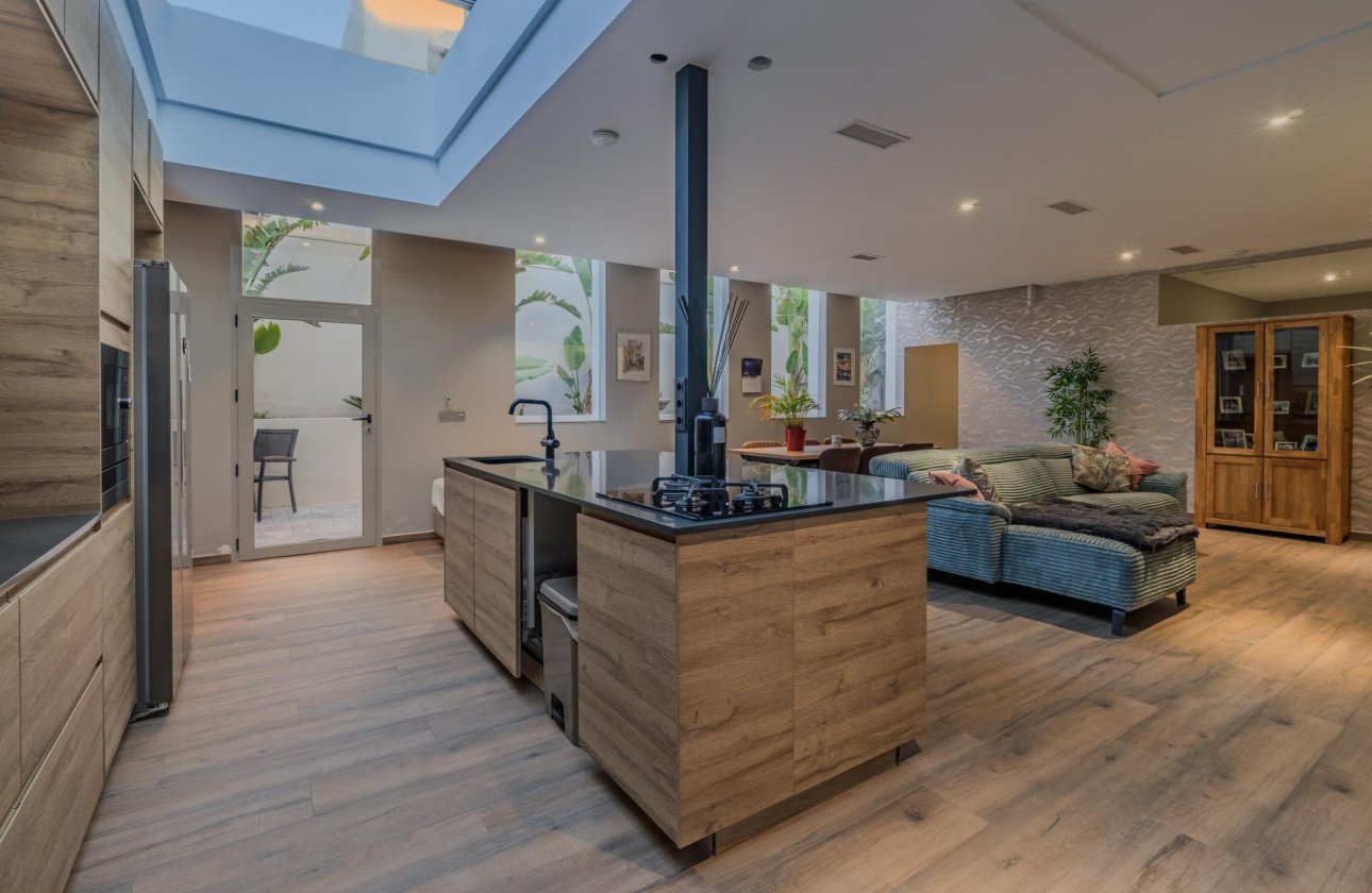 Herverkoop - Villa -
Benijofar - Costa Blanca
