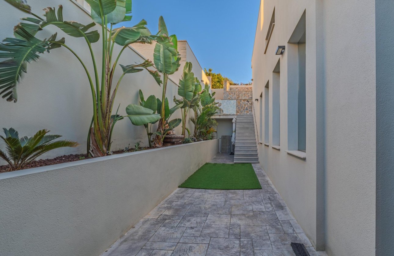 Herverkoop - Villa -
Benijofar - Costa Blanca