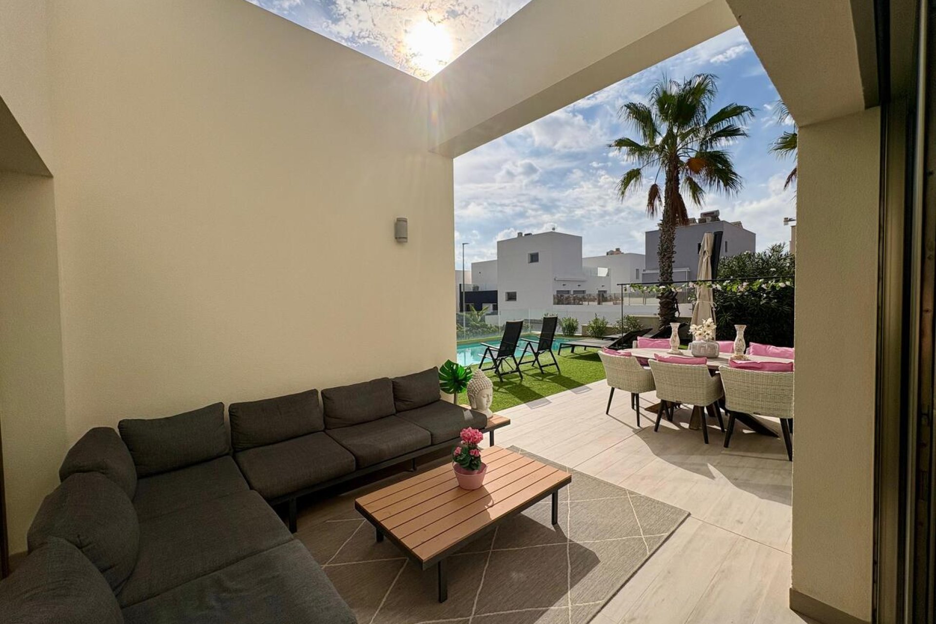 Herverkoop - Villa -
Benijofar - Costa Blanca