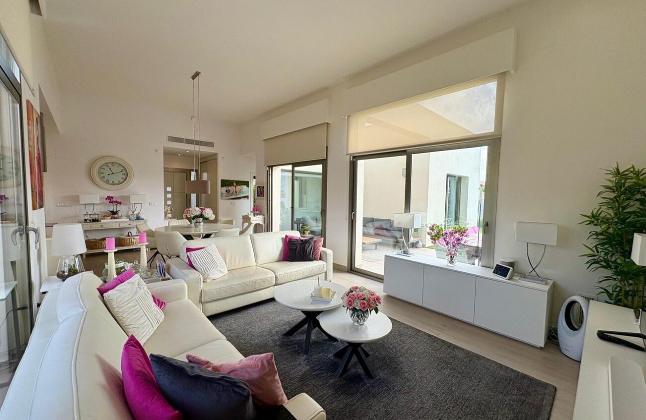 Herverkoop - Villa -
Benijofar - Costa Blanca