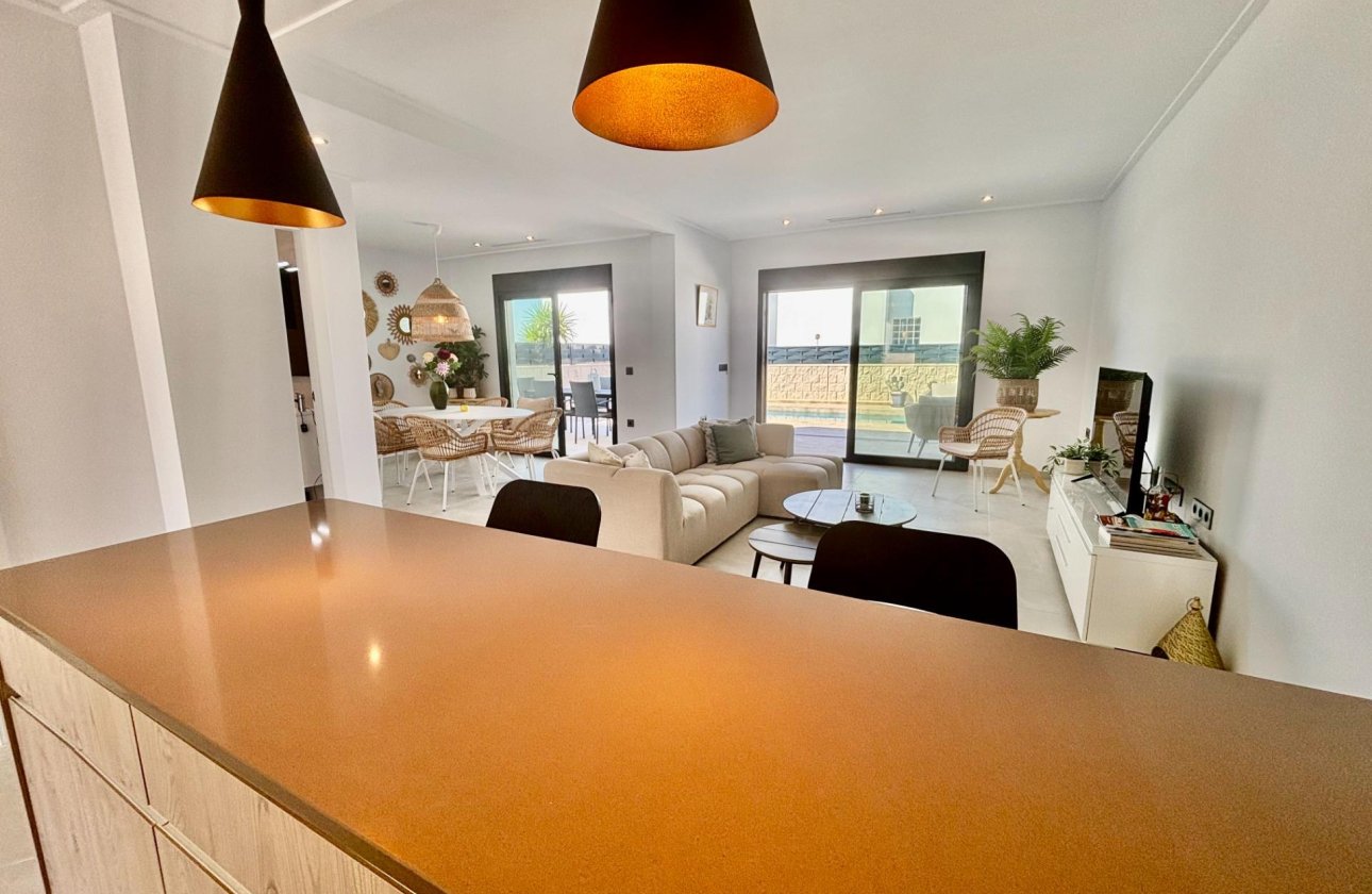 Herverkoop - Villa -
Benijofar - Pueblo 4