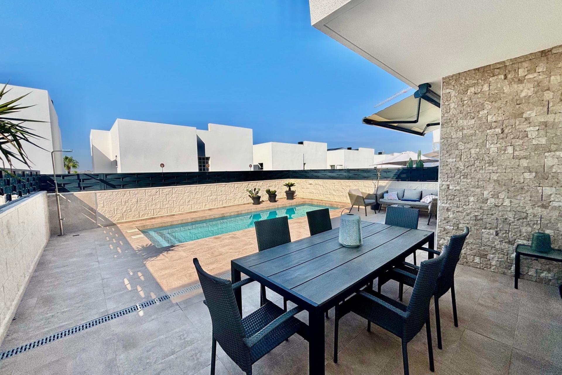 Herverkoop - Villa -
Benijofar - Pueblo 4