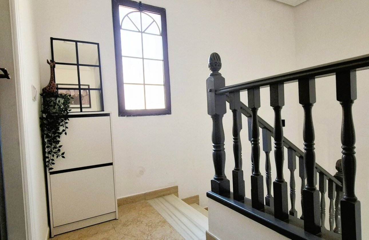 Herverkoop - Villa -
Blue Lagoon - Costa Blanca