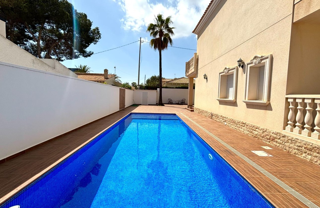 Herverkoop - Villa -
Cabo Roig - Costa Blanca